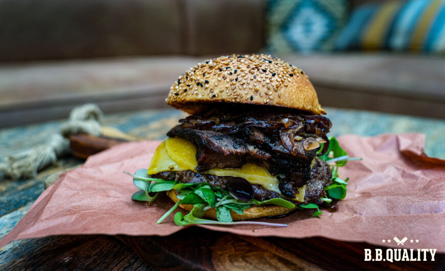 Wagyu smash burger recept met brisket | SPG rub | Maikel | BBQuality