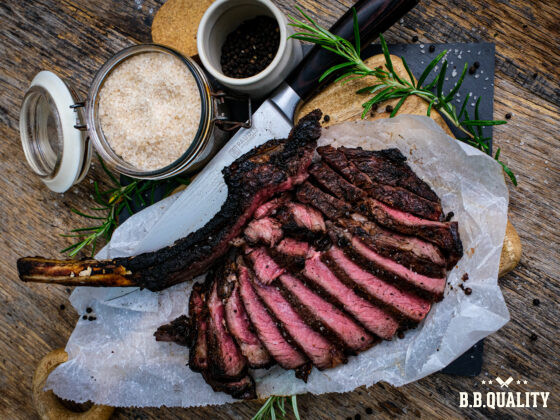 Tomahawk cavemanstyle recept | Dry Aged tomahawk steak | BBQuality SPG rub | BBQuality