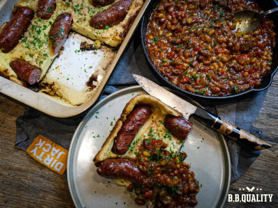 Toad in the hole recept met Iberico braadworsten | Beef Tallow | Spekblokjes | SPG rub | The Original | Angus brisket gerookt en gegaard | Amandel rookchunks | BBQuality